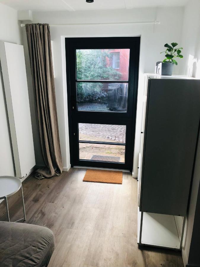 Bezaubernde Gastesuite Mit Terrasse Im Hinterhof Хамбург Екстериор снимка